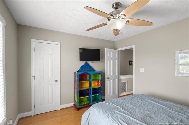 Building Photo - 421 Cityview Ln