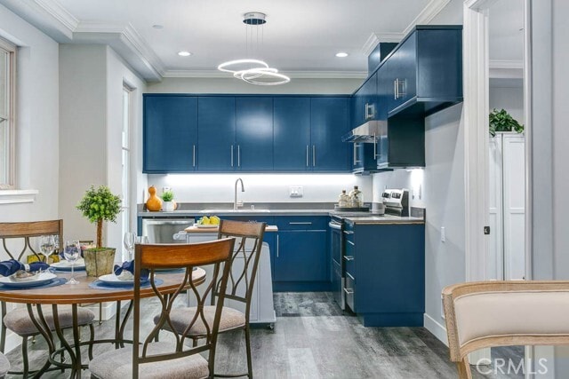 Building Photo - 530 Fano St