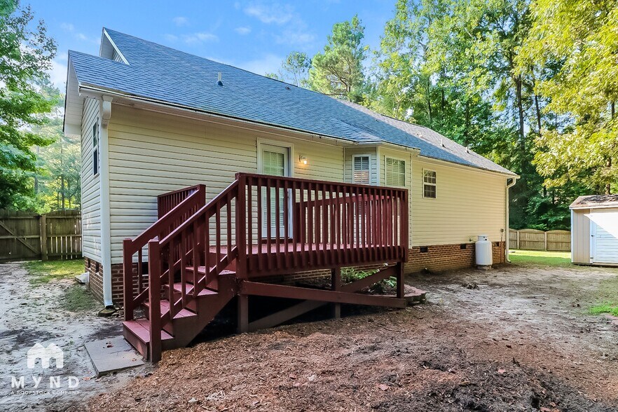 Building Photo - 50 Sapphire Ct