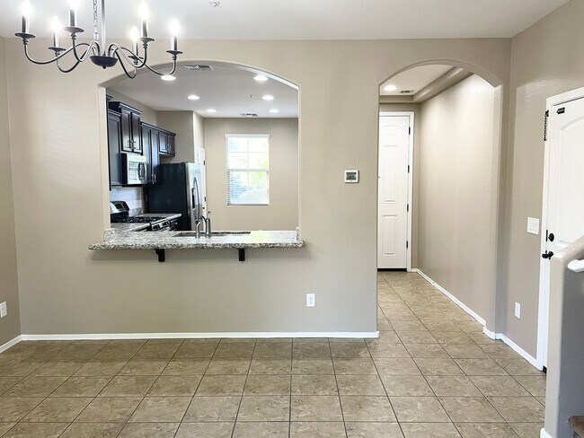 Building Photo - 3454 E Azalea Dr