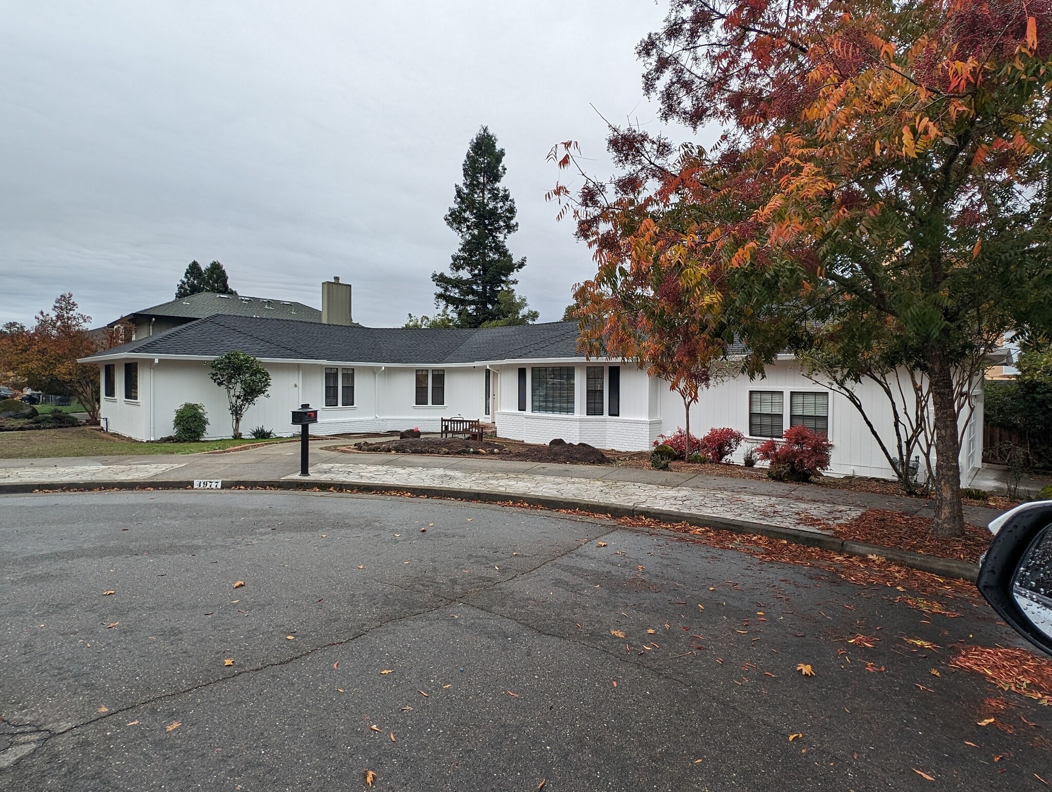 Building Photo - 4977 Hoen Ave