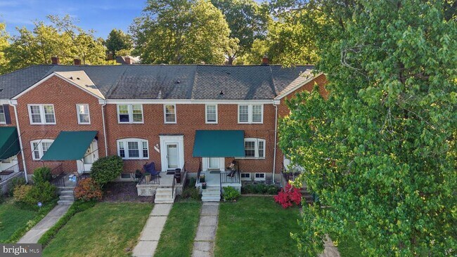 Building Photo - 6467 Blenheim Rd