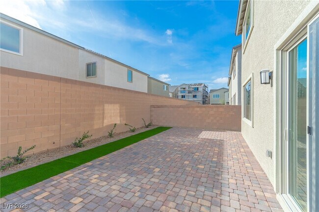 Building Photo - 7845 Wolf Fang Ct