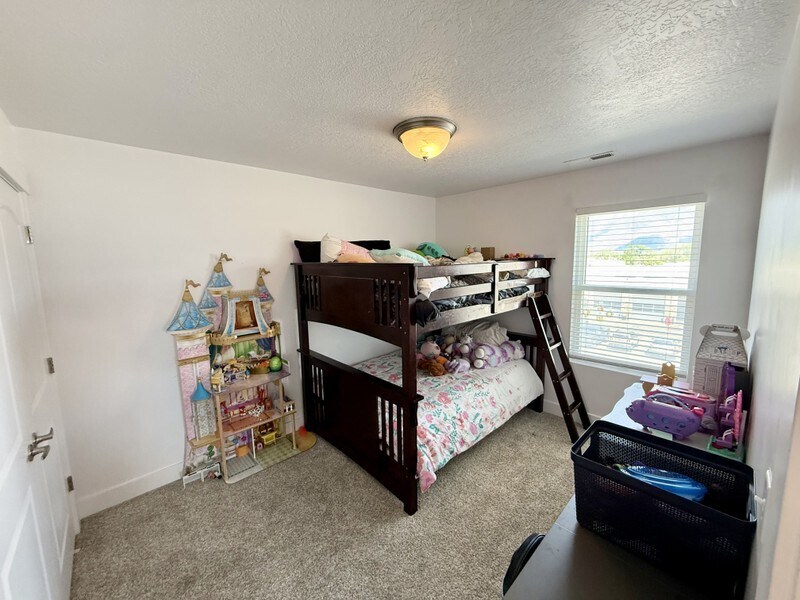 Building Photo - 1780 W Torlundy Dr