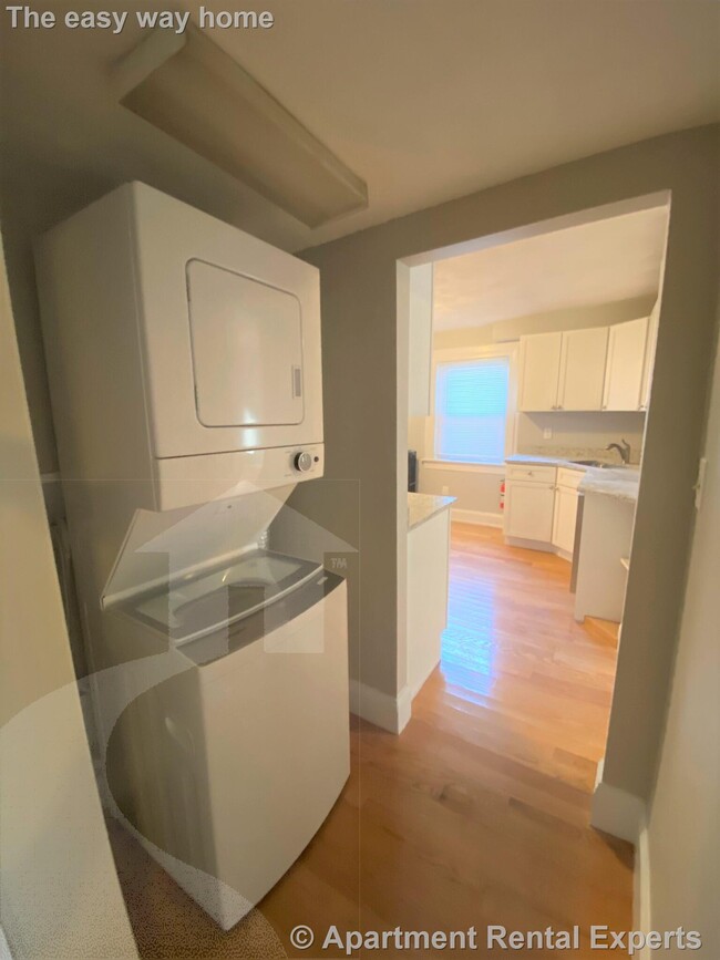 Building Photo - 309 Highland Ave