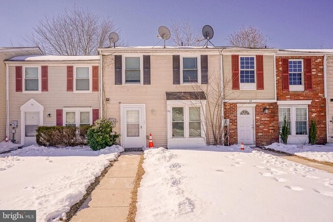 Building Photo - 69 Vanderbilt Ct