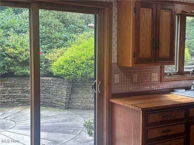 Building Photo - 10613 Sherman Rd