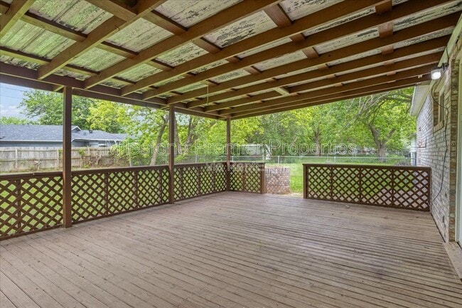 Building Photo - 1512 N Highland Ave