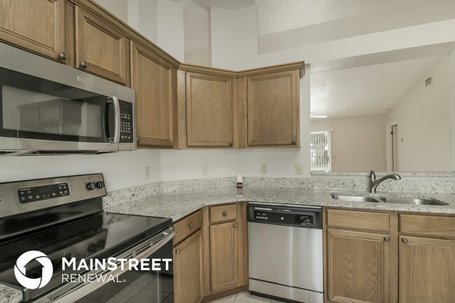 Building Photo - 971 Fairhaven St NE