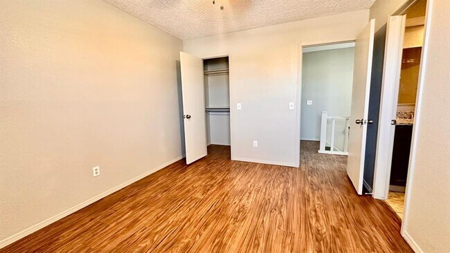 Building Photo - 6715 Lyrewood Ln