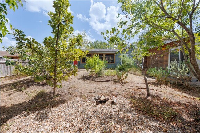 Building Photo - 5710 Breezewood Dr