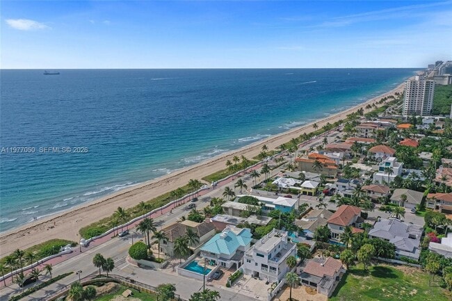 Building Photo - 3305 NE 16th Ct