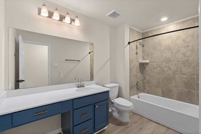 Building Photo - 10433 Russell Pines Dr