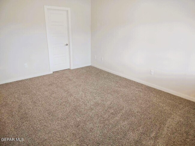 Building Photo - 14725 Tierra Fortaleza Ave