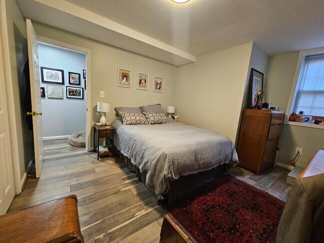 Bedroom - 1843 Lamont St NW