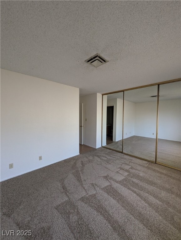 Building Photo - 7049 Sylvan Oak Dr