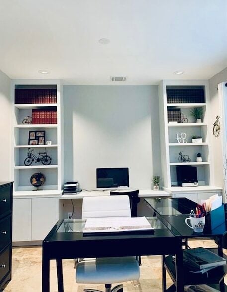 Building Photo - 5739 Henniker Dr