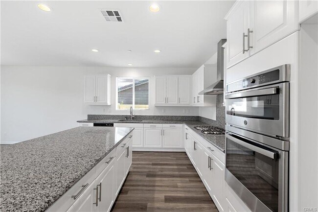 Building Photo - 2022 Built 4 bedroom WILDOMAR home for LEASE!