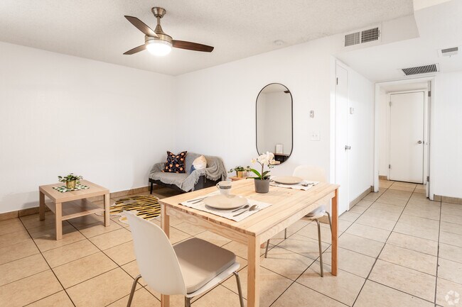 Building Photo - The Gem on Missouri