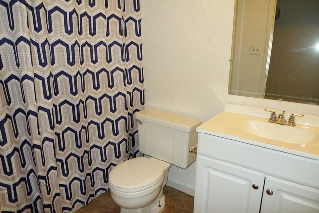 Building Photo - Rental Availalble