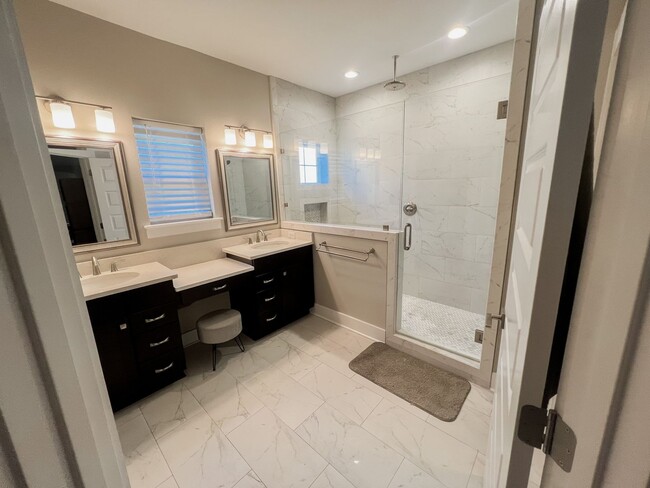 Building Photo - Deer Moss Creek home for RENT!!!