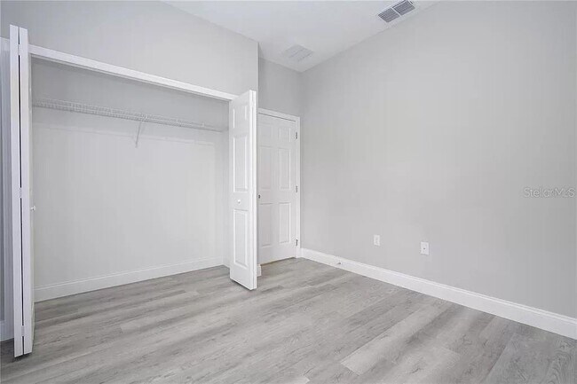 Building Photo - 9301 N Akola Way