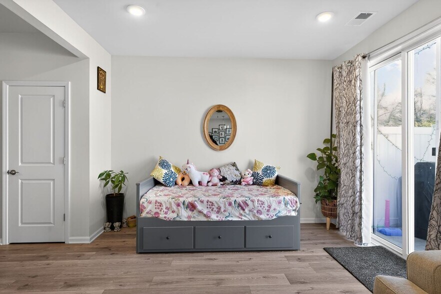 Building Photo - 507 Greenland Square