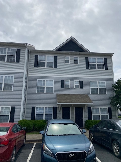 Primary Photo - 245 Campus Dr