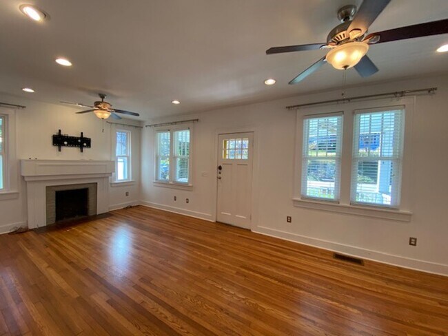Building Photo - North AVL, 1920's Home with Contemporary U...