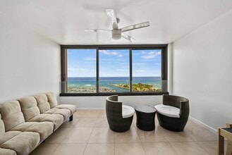 Building Photo - 1600 Ala Moana Blvd