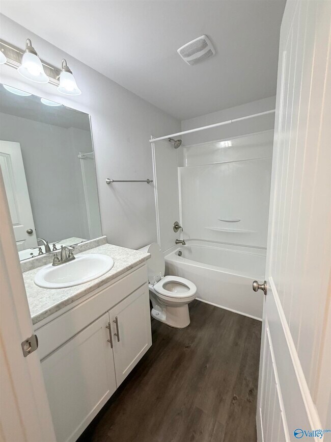 Building Photo - 214 Alonzo Toney Dr