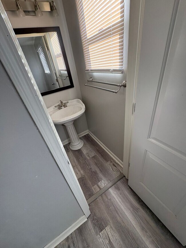 Building Photo - Beautiful updated home with new flooring and fresh paint