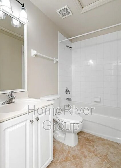 Building Photo - 9430 Ivy Brook Run