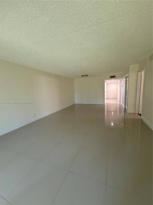 Building Photo - 16541 Blatt Blvd