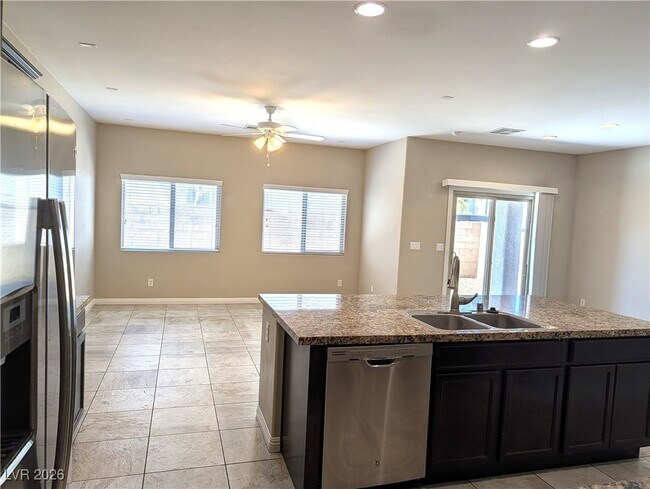 Building Photo - 6891 Dragonfly Rock St