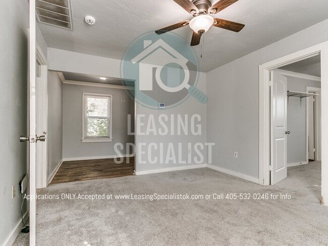 Building Photo - MOVE IN SPECIAL! Charming NW Oklahoma City...