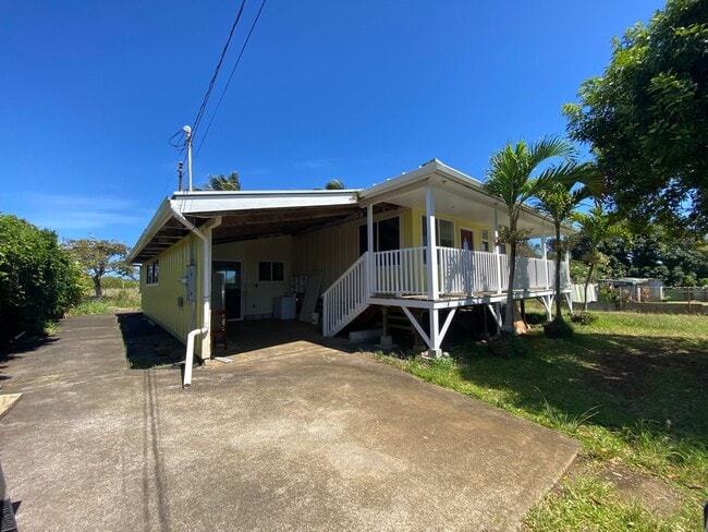 Building Photo - Large 3 Bed, 2 bath plus bonus room with w...