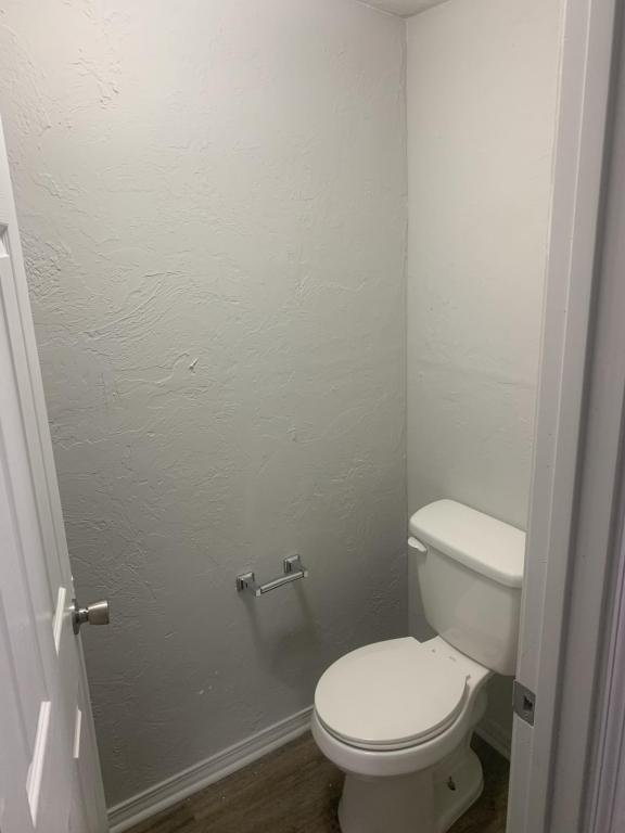 Building Photo - 217 S Arrington Dr