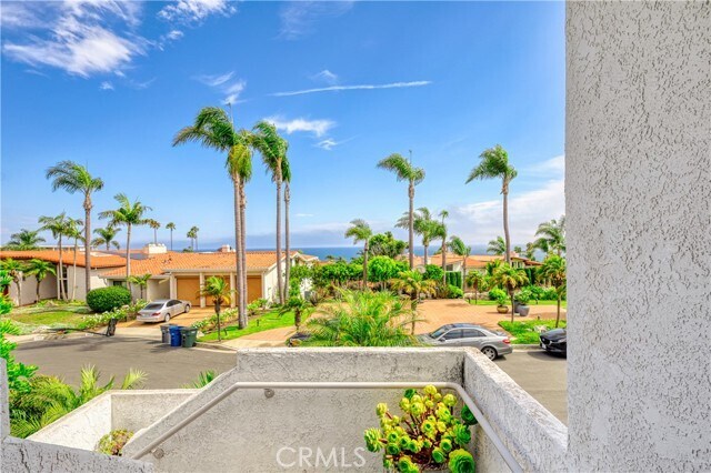 Primary Photo - 6405 Vista Pacifica