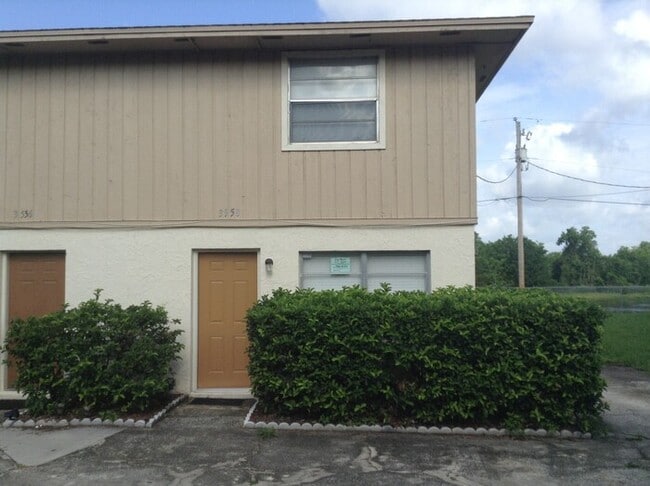 Primary Photo - Great 2 Bed/ 1.5 Bath Very Close to UCF!