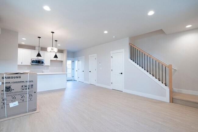 Building Photo - New Build 3 Bed, 1.5 Bath Rental Home in Centennial neighborhood!