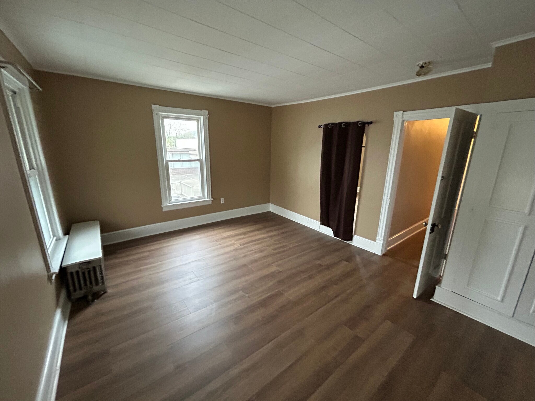 Building Photo - 507 Electric Ave