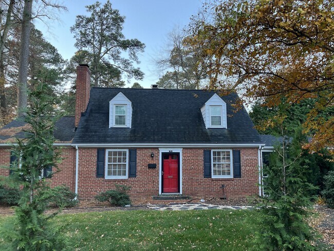 Primary Photo - 7501 Three Chopt Rd