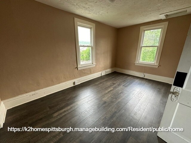 Building Photo - 900 Meldon Ave