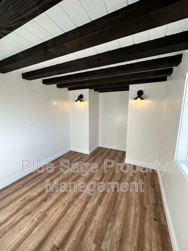 Building Photo - 28 Cameron Acres Ln