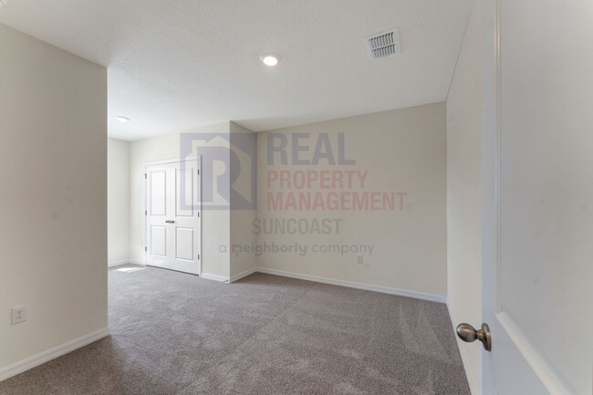 Building Photo - 2851 Banks Pointe Dr