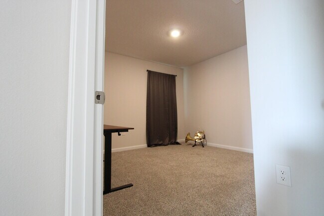 Building Photo - 3063 Jane Ln