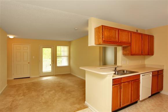 Kitchen - Sterling Park Apartments