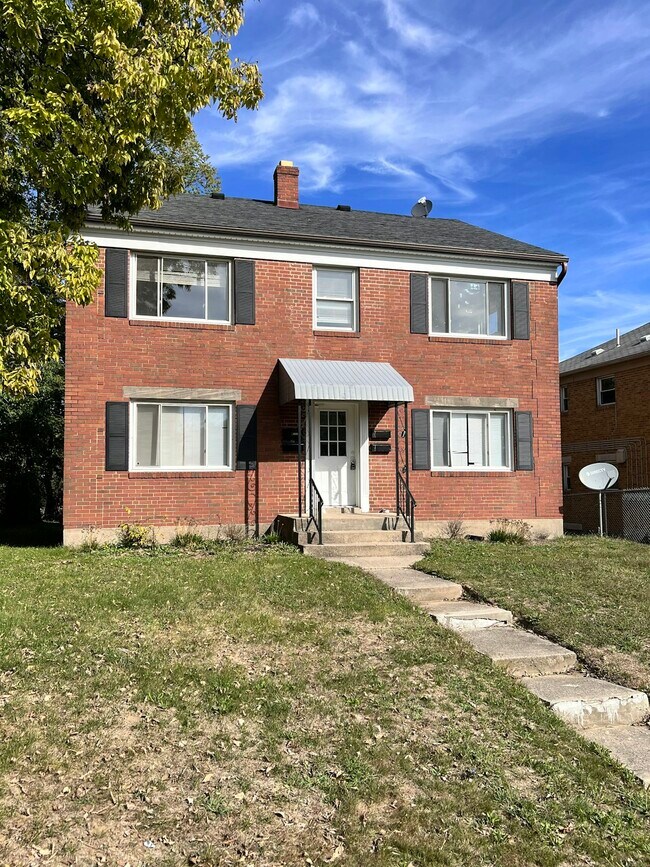 Primary Photo - 1597 Old Ln Ave