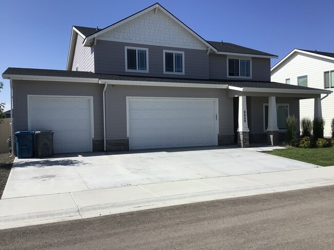 Primary Photo - 9429 W Chino St
